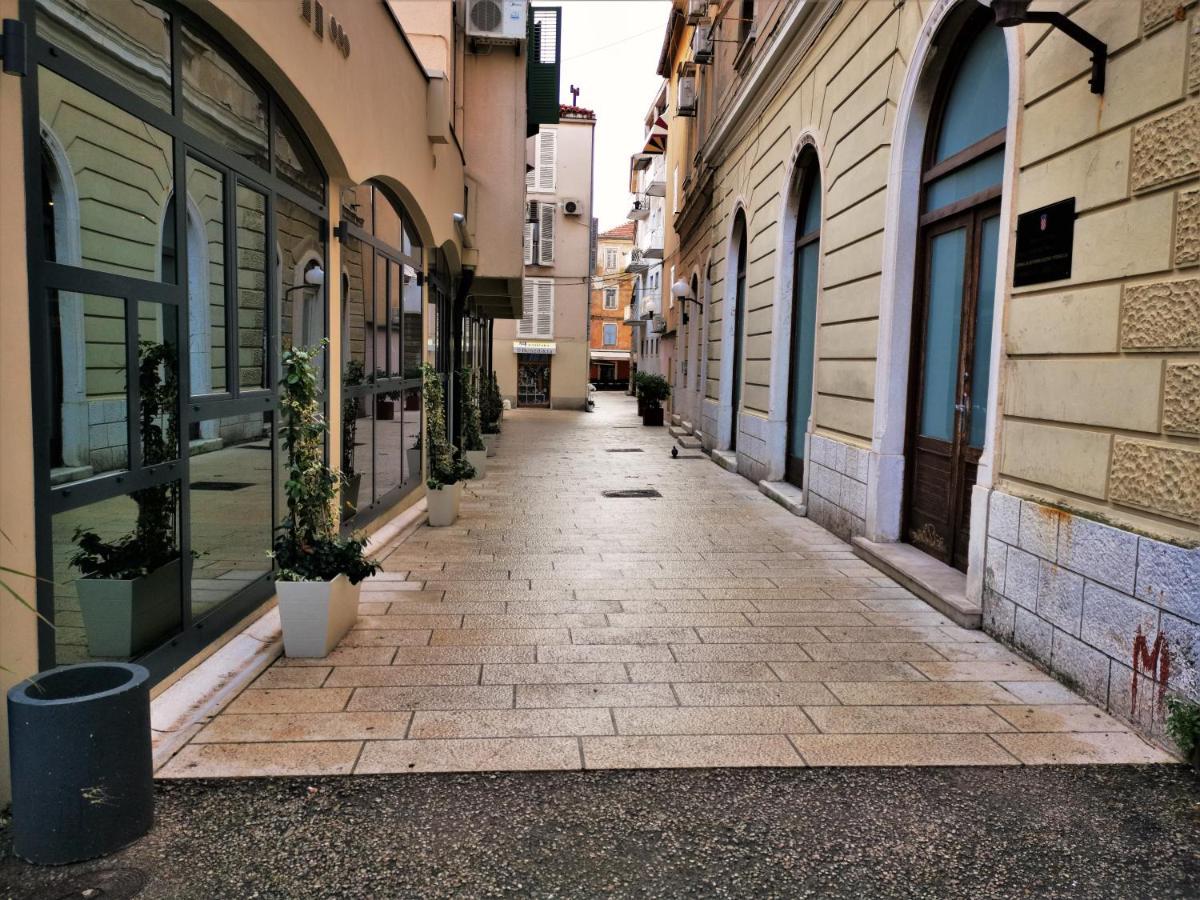 Prokonzul 2Br Apartment In Old Town Zadar Exterior foto