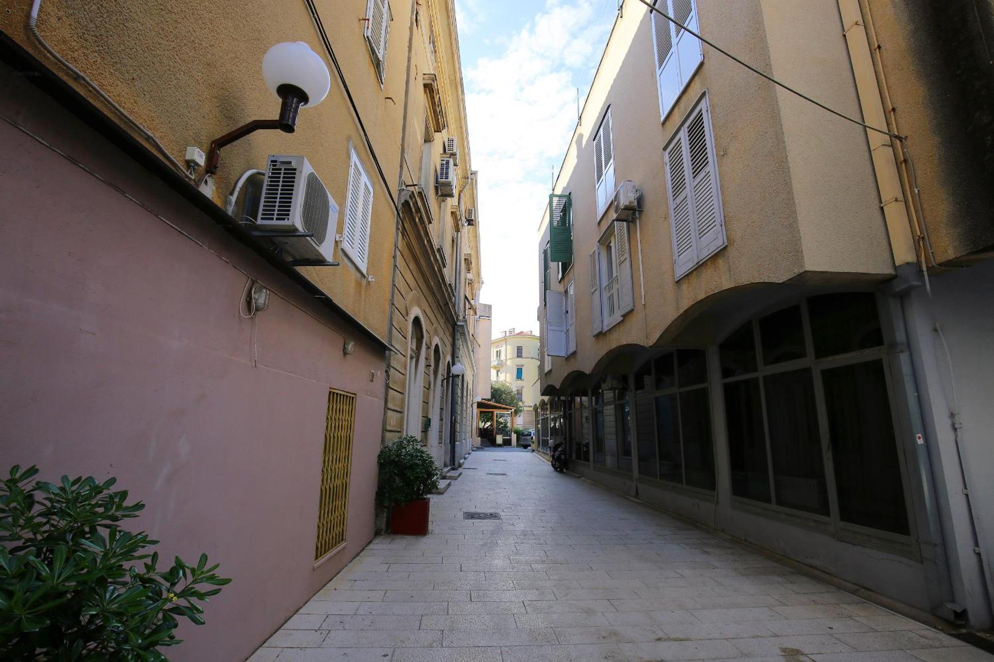 Prokonzul 2Br Apartment In Old Town Zadar Exterior foto